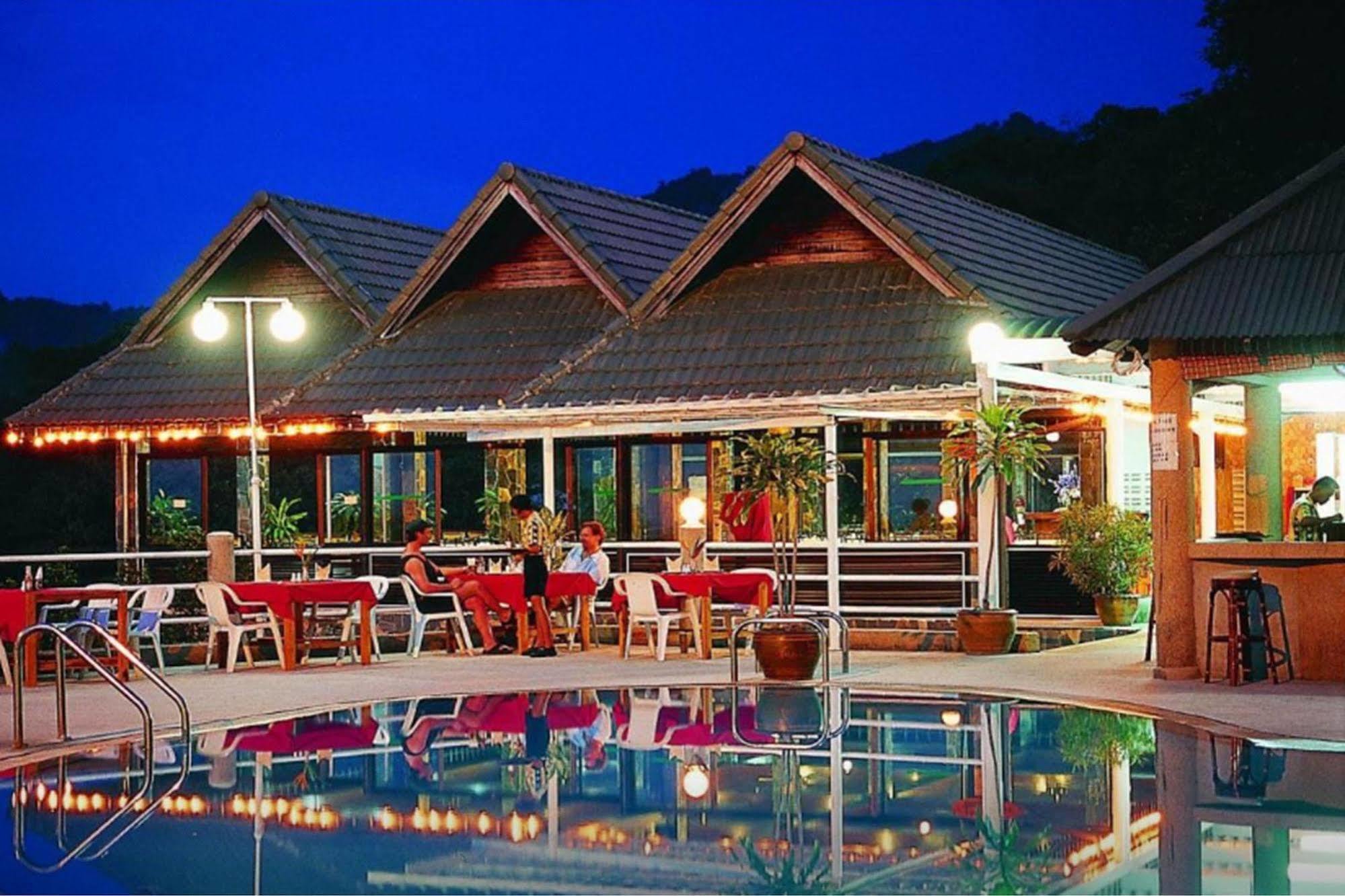 Royal Crown Hotel & Palm Spa Resort Patong Екстериор снимка