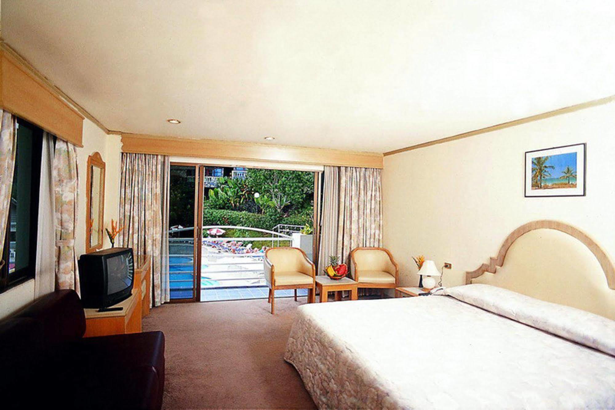 Royal Crown Hotel & Palm Spa Resort Patong Екстериор снимка