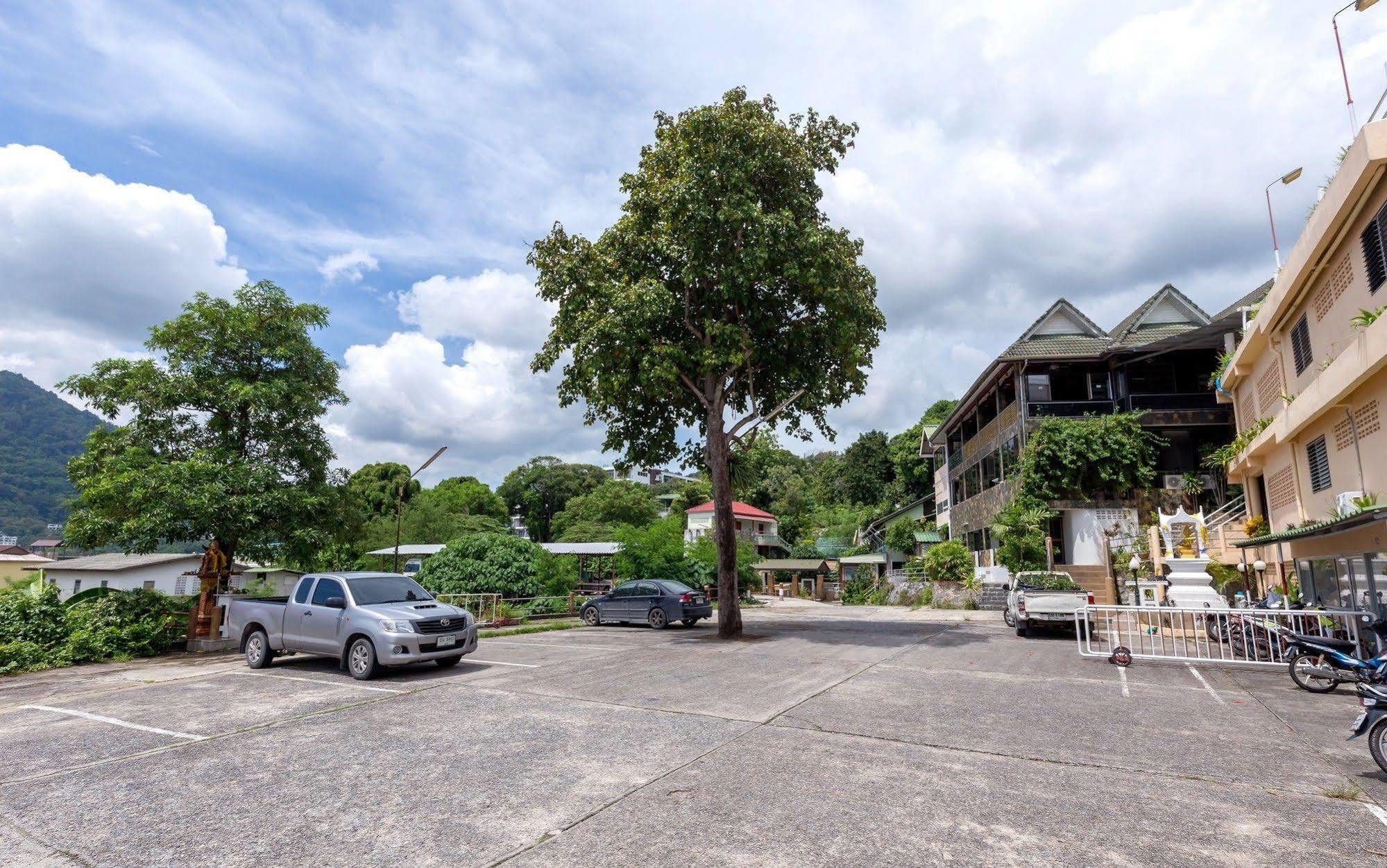 Royal Crown Hotel & Palm Spa Resort Patong Екстериор снимка