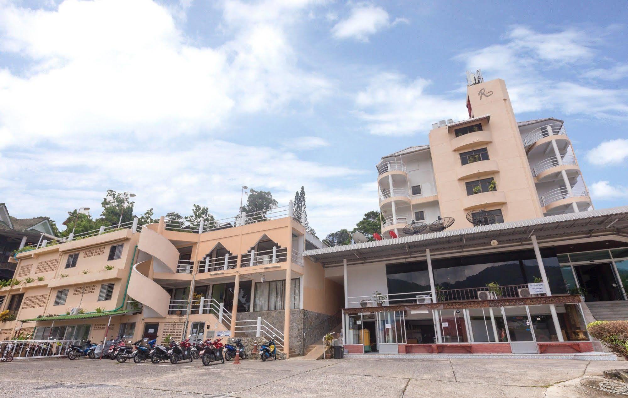 Royal Crown Hotel & Palm Spa Resort Patong Екстериор снимка
