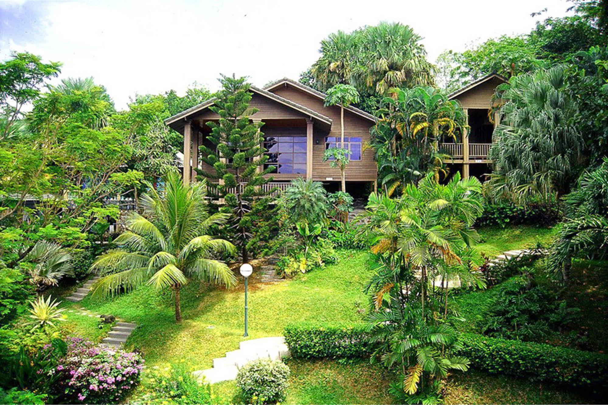 Royal Crown Hotel & Palm Spa Resort Patong Екстериор снимка